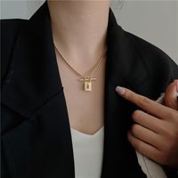 Fashion Simple Lock Chain Short Lock Buckle Necklace main image 6