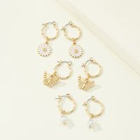 Fashion Butterfly Flower Dripping Oil Alloy Earrings Wholesale main image 3