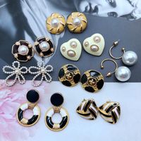 Retro Geometric Drip Glaze Pearl Alloy Earrings Wholesale main image 1