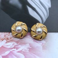 Retro Geometric Drip Glaze Pearl Alloy Earrings Wholesale main image 3