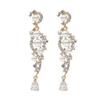Boucles D&#39;oreilles Coréennes En Perles De Fleurs Cloutées De Diamants En Gros main image 6