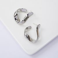 S925 Silver Needle Simple Irregular C-shaped Twisted Earrings main image 4