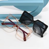 Neue Trendige Mode Sonnenbrille Im Einfachen Stil main image 6