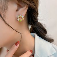 Fashion Pearl Flower Circle Earrings main image 3