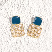 Korean Pearl Diamond Hollow Earrings main image 2