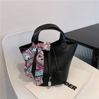 Retro Silk Scarf Large Capacity Portable Bag sku image 4