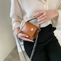 Korean Thick Chain Messenger Shoulder Square Portable Bag sku image 4