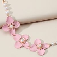 Einfache Rosa Perle Blumenlegierung Halskette Großhandel main image 4