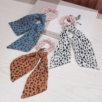 Fashion Leopard Print Pearl Hair Scrunchies main image 4