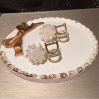 Fashion Letter Resin White Flower Earrings main image 6