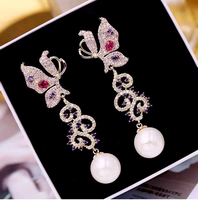 Fashion Metal Diamond Butterfly Pearl Earrings main image 1