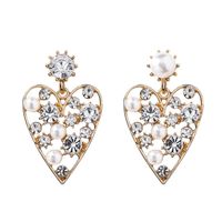 Pendientes De Aleación En Forma De Corazón Huecos Con Diamantes De Imitación De Perlas De Moda Al Por Mayor main image 6