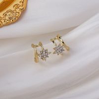 French Simple Style Fashion Eight-pointed Star Diamond Earrings main image 3