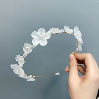 Diadema De Flores Blancas Sinuoso De Estilo Coreano Al Por Mayor sku image 1