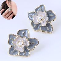 New Korean Style Fashion Metal Concise Flower Earrings sku image 2