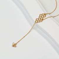 Hot-selling Simple Retro Fashion Golden Bee Hive Pendant Necklace main image 6