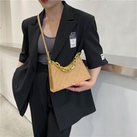 Fashion Solid Color Chain Shoulder Messenger Bag main image 5