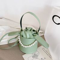 Fashion Solid Color Pearl Chain Shoulder Messenger Portable Bag main image 4
