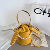 Fashion Solid Color Pearl Chain Shoulder Messenger Portable Bag sku image 1