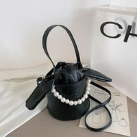 Fashion Solid Color Pearl Chain Shoulder Messenger Portable Bag sku image 3