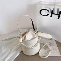 Fashion Solid Color Pearl Chain Shoulder Messenger Portable Bag sku image 4