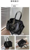 Fashion Solid Color Large Capacity Chain Shoulder Bag Wholesale sku image 4