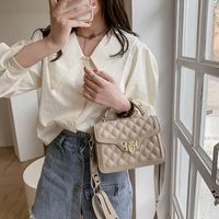 Fashion Rhombus Wide Shoulder Strap Shoulder Messenger Small Square Bag main image 4