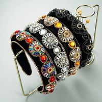 New Baroque Style Fashion Rhinestone Flower Flannel Headband main image 1