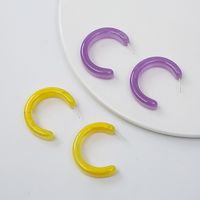 Summer Geometric C-shaped Resin Earrings main image 3