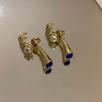Retro Gold Plated Water Drop Pearl Light Bulb Shape Earrings sku image 1