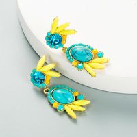Retro Alloy Diamond-studded Resin Geometric Flower Earrings main image 3