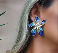 Fashion Style New Romantic Flower Blue Dripping Oil Earrings main image 1