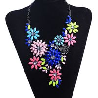 Fashion Alloy Diamond-studded Crystal Flower Necklace main image 6
