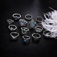 Retro Diamond Engraved Crown Starry Sky Alloy Inlaid Gemstone Ring Set main image 3