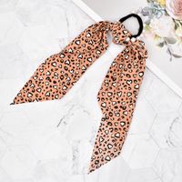 Fashion Leopard Print Ribbon Fabric Printed Pearl Hair Scrunchies sku image 3