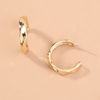 Fashion Wave Pattern C-shaped Geometric Earrings main image 2