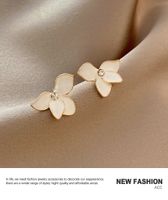 Fashion Style New White Petal Zircon New Earrings main image 5