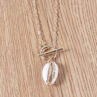 Simple Buckle Gold-plated Shell Pendent Necklace main image 5