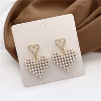 Boucles D&#39;oreilles Coeur En Alliage De Perles De Diamant À La Mode main image 4