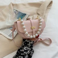 Fashion Pearl Chain Portable Saddle Bag sku image 5