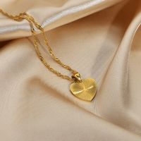 Simple Retro Heart-shaped Pendant 18k Gold Stainless Steel Necklace main image 2