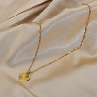 Simple Retro Heart-shaped Pendant 18k Gold Stainless Steel Necklace main image 3