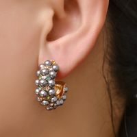 Vente En Gros Boucles D&#39;oreilles En Perles Incrustées D&#39;alliage De Mode main image 3