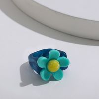 Retro Contrast Color Flower Resin Ring sku image 2