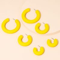 Fashion Geometric Yellow C-shape Resin Earrings Wholesale main image 3