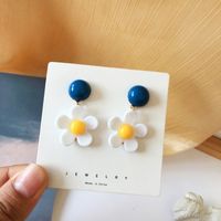 Fashion Flower Contrast Color Alloy Earrings Wholesale main image 1