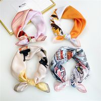 Wholesale Fashion Contrast Color Printing Small Square Scarf main image 6