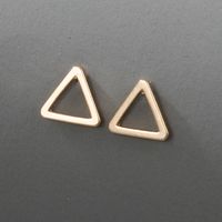 Mode Nouveau Style Simple Alliage Géométrique Triangle Boucles D'oreilles main image 3