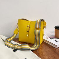 Bolsa De Mensajero Con Un Solo Hombro Y Correa De Hombro Ancha De Moda Retro sku image 2