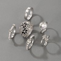 New Fashion Style All-match Hohlblume Diamant Geometrischen Dreieck Ring Set main image 4